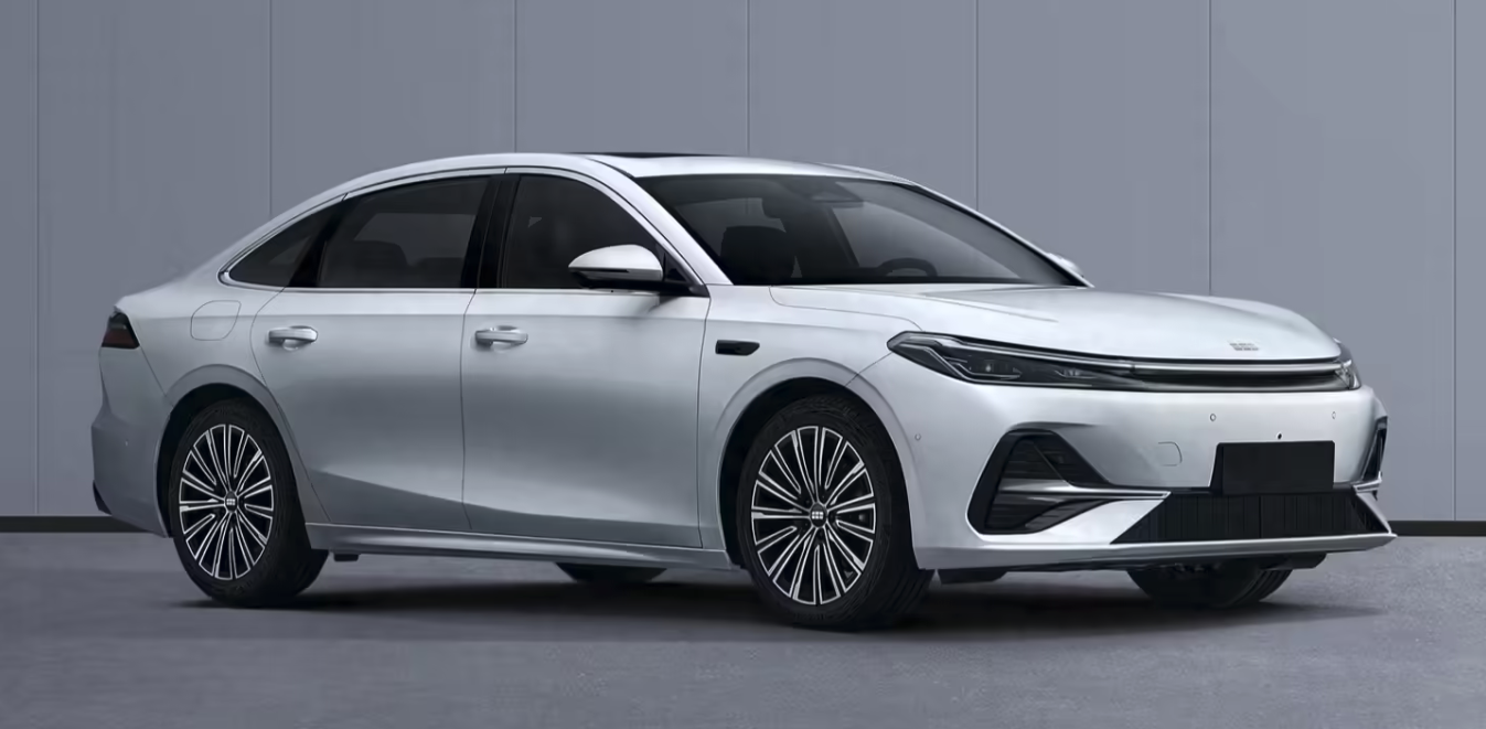 吉利银河A7长续航版工信部申报曝光 175km续航加持，剑指比亚迪秦L DM